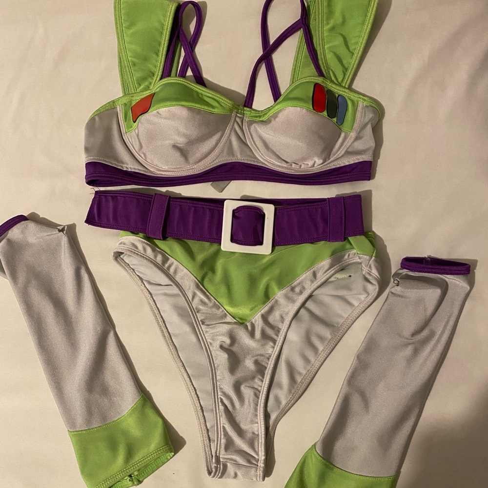Buzz light year costume